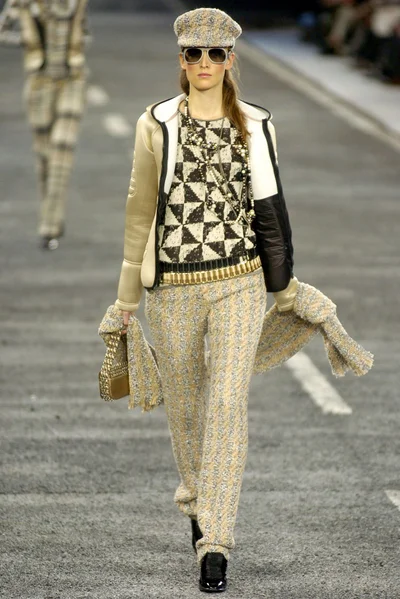 Look 2